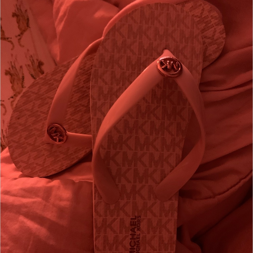 Michael Kors Ballet Pink Flip Flops Size 7